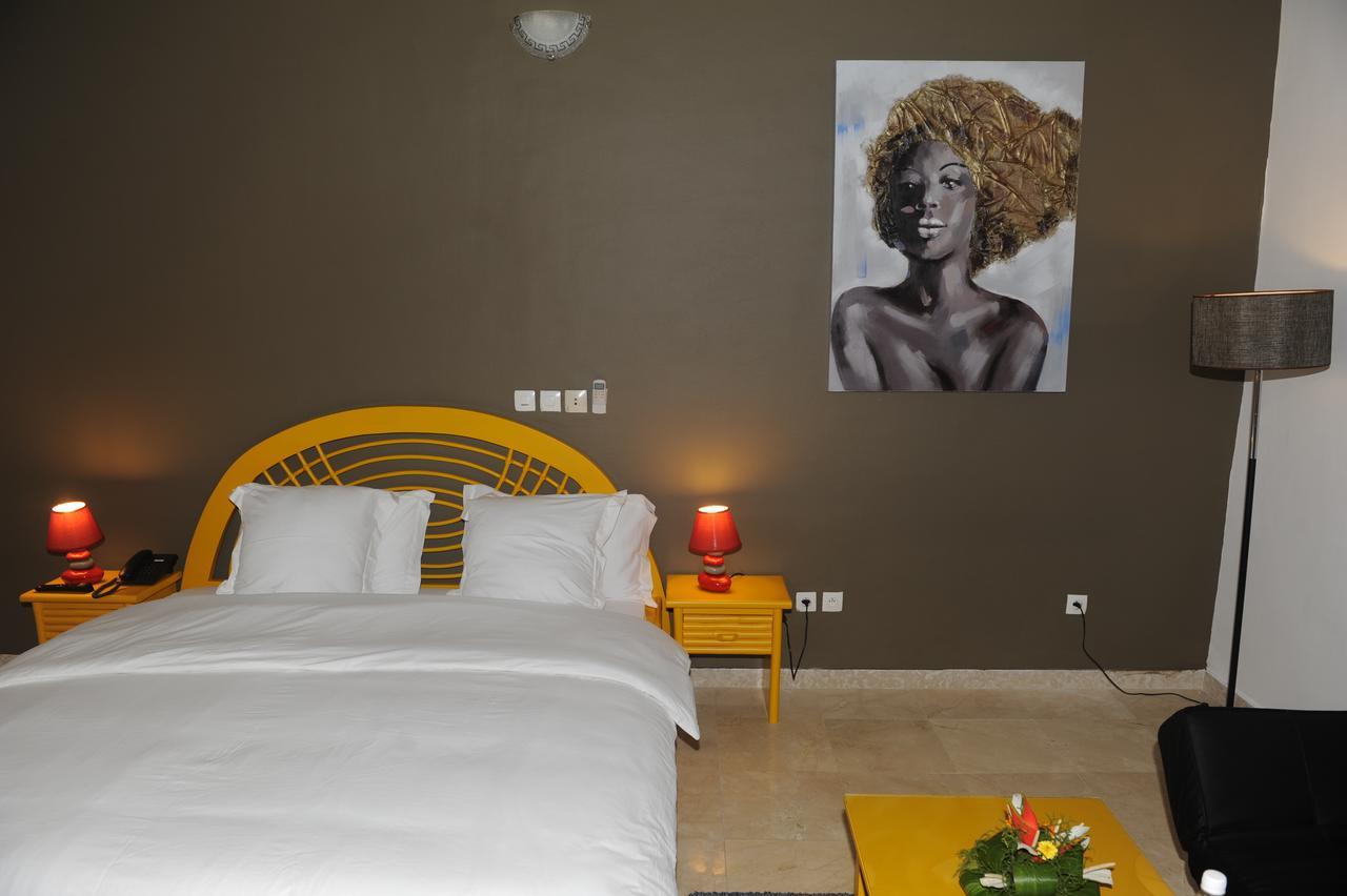 Residence Helios Abidjan Bagian luar foto