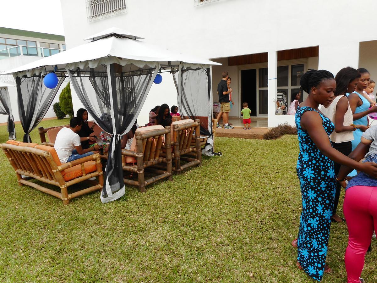 Residence Helios Abidjan Bagian luar foto